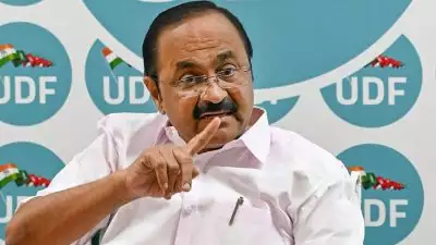 'കൊവിഡ് രോഗികളെ രക്ഷിക്കാൻ ശ്രമിച്ചപ്പോൾ ഞങ്ങളെ മരണത്തിന്റെ വ്യാപാരികളാക്കിയവരാണ് സിപിഐഎമ്മും ദേശാഭിമാനിയും, അനാസ്ഥ തുറന്ന് കാണിക്കും'; തുറന്നടിച്ച് വി ഡി സതീശൻ