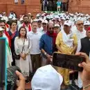 വോട്ടുകൊള്ളയില്‍ തലസ്ഥാനത്തെ പോര്‍മുഖമാക്കി പ്രതിപക്ഷ പ്രതിഷേധം; ഭരണഘടന സംരക്ഷിക്കാനുള്ള ശ്രമമെന്ന് രാഹുല്‍ ഗാന്ധി; ഡല്‍ഹി പൊലീസിനെ ഉപയോഗിച്ച് അടിച്ചമര്‍ത്താന്‍ കേന്ദ്രസര്‍ക്കാര്‍ ശ്രമം; പ്രതിപക്ഷ നേതാവിനെ അടക്കം അറസ്റ്റ് ചെയ്ത് നീക്കുന്നു