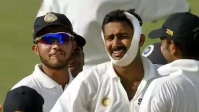 ആ താരത്തെ 'സ്ലെഡ്ജ്' ചെയ്യാൻ ഇന്ത്യൻ ടീം ഭയപ്പെട്ടിരുന്നു; വെളിപ്പെടുത്തലുമായി മുൻ താരം