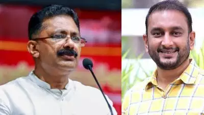 'ഈനാംപേച്ചിക്ക് മരപ്പട്ടി സഹോദരൻ, വീട്ടുകാരെ നന്നാക്കിയിട്ട് നാട്ടുകാരെ നന്നാക്കലല്ലേ ബുദ്ധി'; പി കെ ഫിറോസിനെ വിമർശിച്ച് കെ ടി ജലീൽ