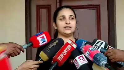 'ഒരു രാഷ്ട്രീയപാർട്ടിയിലും അംഗമല്ല, ഇനിയും പ്രകോപിപ്പിച്ചാൽ പലതും തുറന്ന് പറയേണ്ടി വരും'; റിനി ആൻ ജോർജ്