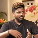 “ടീം മീറ്റിംഗുകളിൽ അവൻ ഉറക്കത്തിലായിരിക്കും, പക്ഷേ ടീമിനായി പ്രധാനപ്പെട്ട റൺസ് നേടും”; ആർആർ ബാറ്ററെ കുറിച്ച് സഞ്ജു സാംസൺ
