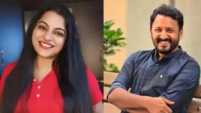 'എത്ര അലക്കി വെളുപ്പിച്ചാലും രാവണൻ ക്രൂരനായ സ്ത്രീലമ്പടനാണന്ന സത്യം രാമായണം വായിച്ചവർക്കും കേട്ടവർക്കും അറിയാം'; രാഹുൽ മാങ്കൂട്ടത്തിലിനെതിരെ യൂത്ത് കോൺഗ്രസ് മുൻ ഭാരവാഹി താരാ ടോജോ അലക്സ്