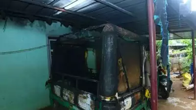 മകളെ ശല്യംചെയ്തത് ചോദ്യംചെയ്തു; അയല്‍വാസിയുടെ ഓട്ടോറിക്ഷ കത്തിച്ച യുവാവ് പിടിയില്‍