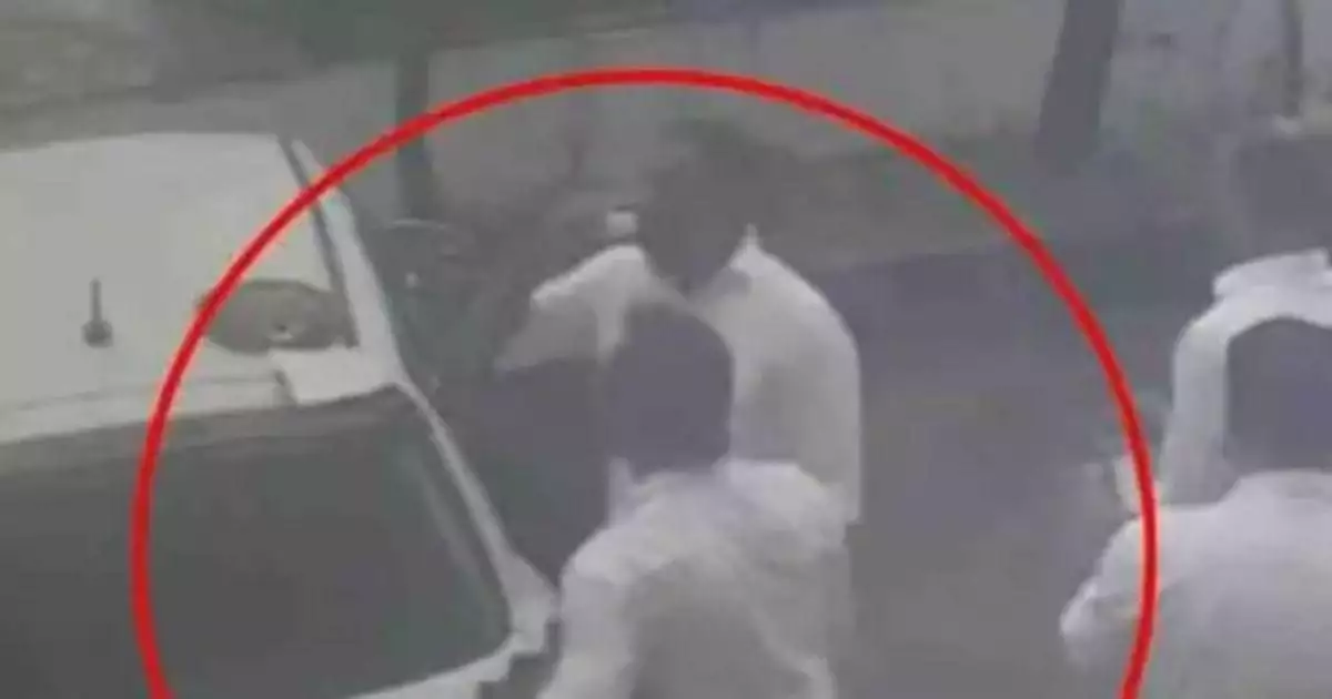 പൊലീസ് കാവലില് മദ്യപാനം; കൊടി സുനിയും സംഘവും മദ്യപിക്കുന്ന ദൃശ്യങ്ങള് പുറത്ത്