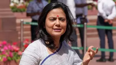 അമിത് ഷായ്‌ക്കെതിരെ വിദ്വേഷ പരാമര്‍ശം; മഹുവ മൊയ്ത്രയ്‌ക്കെതിരെ കേസെടുത്ത് പൊലീസ്