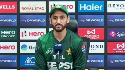 “ക്രിക്കറ്റ് താരങ്ങളാണ് മാതൃകകൾ, കുട്ടികൾ ഇവരെ കണ്ട് പഠിച്ച് ഇങ്ങനെ പെരുമാറാൻ തുടങ്ങിയാലോ?”; ഇന്ത്യയെ വിമർശിച്ച് സൽമാൻ ആഘ