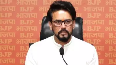 'അടിസ്ഥാന രഹിതമായ ആരോപണങ്ങൾ ഉന്നയിക്കുന്നത് രാഹുൽ ഗാന്ധിയുടെ ശീലമായി മാറി, തുടർച്ചയായ പരാജയം മൂലം കോൺഗ്രസിൻ്റെ നിരാശ വർധിക്കുകയാണ്'; അനുരാഗ് ഠാക്കൂർ