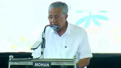 'ഇതിന് വേറെ അജണ്ട ഇല്ല, വികസന സദസ്സിനോട് മുഖം തിരിച്ച് നിൽക്കുന്നത് ശരിയായ സമീപനം ആണോ?'; പ്രതിപക്ഷത്തോട് ചോദ്യം ഉന്നയിച്ച് മുഖ്യമന്ത്രി