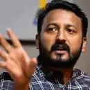 'രണ്ട് ലൈംഗിക പീഡന പരാതികള്‍ പുറത്ത് വന്നതോടെ പരാതിപ്പെടാതിരിക്കാന്‍ ഭീഷണി, മാതാപിതാക്കളേയും സഹോദരിയേയും ഇല്ലാതാക്കുമെന്ന് രാഹുല്‍ മാങ്കൂട്ടത്തില്‍ ഭീഷണിപ്പെടുത്തി'