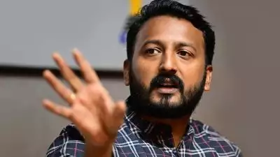 'രണ്ട് ലൈംഗിക പീഡന പരാതികള്‍ പുറത്ത് വന്നതോടെ പരാതിപ്പെടാതിരിക്കാന്‍ ഭീഷണി, മാതാപിതാക്കളേയും സഹോദരിയേയും ഇല്ലാതാക്കുമെന്ന് രാഹുല്‍ മാങ്കൂട്ടത്തില്‍ ഭീഷണിപ്പെടുത്തി'