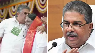 'അമ്മയെ ചുംബിച്ചതിൽ തെറ്റെന്ത്?, അവർ ദൈവം ആണോ അല്ലയോ എന്നത് എന്റെ വിഷയമല്ല'; വിവാദത്തിൽ മറുപടിയുമായി മന്ത്രി സജി ചെറിയാൻ