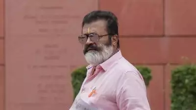 'എയിംസ് ആലപ്പുഴയിൽ തന്നെ, ആരെങ്കിലും തടഞ്ഞാൽ തൃശ്ശൂരിൽ കൊണ്ടുവരും'; സുരേഷ് ഗോപി