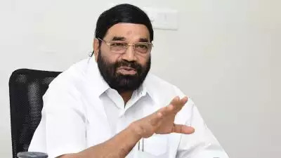 'കസേരകളുടെ ദൃശ്യമെടുത്തത് പരിപാടിക്ക് മുൻപ്, 4126 പേർ അയ്യപ്പസം​ഗമത്തിൽ പങ്കെടുത്തു'; മന്ത്രി വിഎൻ വാസവൻ