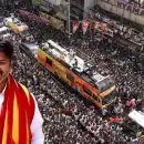 കരൂർ ദുരന്തം; ടിവികെ അധ്യക്ഷൻ വിജയ്‌യുടെ പ്രചാരണ വാഹനം കസ്റ്റഡിയിലെടുത്ത് സിബിഐ