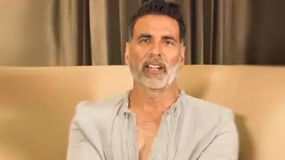 'വീഡിയോ ഗെയിം കളിക്കുന്നതിനിടെ ഒരാൾ എന്റെ മകളോട് നഗ്നചിത്രങ്ങൾ ആവശ്യപ്പെട്ടു, ഇതും സൈബർ കുറ്റകൃത്യത്തിന്റെ ഭാഗമാണ്'; സ്കൂളുകളിൽ സൈബർ പീരിയഡ് വേണമെന്ന് അക്ഷയ് കുമാർ