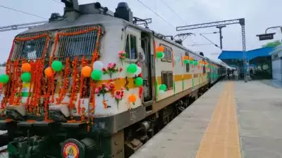 ദീപാവലി സ്പെഷ്യൽ ട്രെയിനുകൾ പ്രഖ്യാപിച്ച് റെയിൽവേ