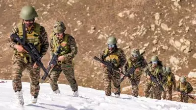 വെ​ടി​നി​ർ​ത്ത​ൽ ക​രാ​ർ ലം​ഘി​ച്ച് പാ​കി​സ്ഥാ​ൻ; അതിർത്തിയിൽ വീണ്ടും പ്രകോപനം, അ​തി​ശ​ക്ത​മാ​യി തി​രി​ച്ച​ടി​ച്ച് ഇന്ത്യ