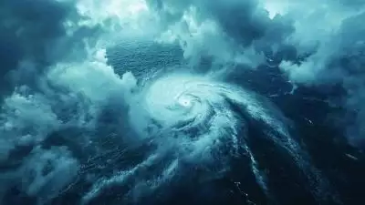 ന്യൂനമർദം അതിതീവ്ര ന്യൂനമർദമായി മാറി, അടുത്ത 12 മണിക്കൂറിൽ ചുഴലിക്കാറ്റായി മാറും; തമിഴ്നാട്ടിലും ആന്ധ്ര തീരമേഖലകളിലും പുതുച്ചേരിയിലും അതിതീവ്ര മഴക്ക് സാധ്യത