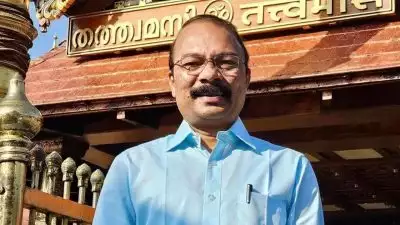 'സ്വർണപ്പാളി ചെന്നൈയിൽ കൊണ്ടുപോയതിൽ വീഴ്‌ചയില്ല'; ദേവസ്വത്തിനെതിരെയുള്ള ആരോപണങ്ങൾക്ക് പിന്നിൽ ആഗോള അയ്യപ്പ സംഗമത്തിന് കിട്ടിയ പിന്തുണയെന്ന് പ്രസിഡന്റ്