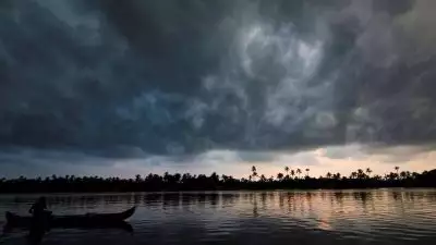 സംസ്ഥാനത്ത് അതിതീവ്ര മഴയ്ക്ക് സാധ്യത; മൂന്ന് ജില്ലകളിൽ ഇന്ന് റെഡ് അലർട്ട്