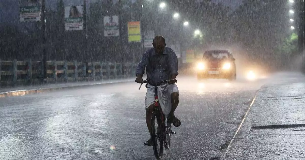 സംസ്ഥാനത്ത് മഴ കനക്കും; 6 ജില്ലകളിൽ യെല്ലോ അലേർട്ട്