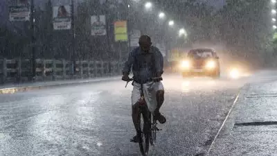 സംസ്ഥാനത്ത് മഴ കനക്കും; 6 ജില്ലകളിൽ യെല്ലോ അലേർട്ട്