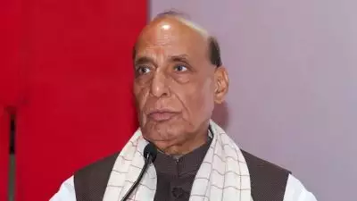 'ഇന്ത്യയെ പ്രകോപിപ്പിച്ചാൽ ശക്തമായ മറുപടി ഉണ്ടാകും, സർ ക്രീക്കിലൂടെ കറാച്ചിക്ക് വഴിയുണ്ട് എന്നത് മറക്കരുത്'; പാകിസ്ഥാന് മുന്നറിയിപ്പുമായി രാജ്നാഥ് സിംഗ്