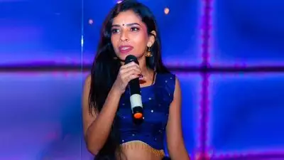 അഞ്ഞൂറ് രൂപയ്ക്ക് വേണ്ടി തെണ്ടിയിട്ടുണ്ട്,  ആ അവസ്ഥ ഇന്നില്ല.. ആരുടെ മുന്നിലും കൈ നീട്ടാതെ ജീവിക്കുന്നു: രേണു സുധി