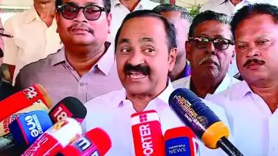 'സാമ്പത്തിക പ്രതിസന്ധി ഇല്ലെന്ന് ധനമന്ത്രി പറയുന്നു, വിദ്യാഭ്യാസമന്ത്രിക്ക് മാത്രമായി എന്ത് പ്രതിസന്ധിയാണ് ഉള്ളത്'; പിഎം ശ്രീയുമായി വരുന്നത് ഞെട്ടിപ്പിക്കുന്ന വിവരമെന്ന് വിഡി സതീശൻ