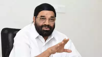'ഐഎന്‍ടിയുസി നേതാവിനെക്കൊണ്ട് ഏറ്റുമാനൂരപ്പന്റെ പൊന്ന് തിരികെവപ്പിച്ച പാരമ്പര്യമുള്ളവരാണ് ഞങ്ങള്‍, രാജിവയ്ക്കില്ല'; ദേവസ്വം മന്ത്രി വി എന്‍ വാസവന്‍