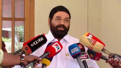 ശബരിമലയിലെ ദ്വാരപാലക പീഠവിവാദം; ഉണ്ണിക്കൃഷ്ണൻ പോറ്റിയുടെ ഇടപെടലിൽ ദുരൂഹതയെന്ന് മന്ത്രി വിഎൻ വാസവൻ, സമ​ഗ്രമായ അന്വേഷണം നടക്കുന്നുണ്ട്