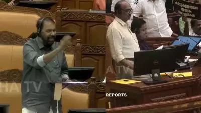 'എങ്ങനെയാണ് സമരം ചെയ്യേണ്ടതെന്ന് പറഞ്ഞ് തരാം, കുറച്ച് മര്യാദ വേണം'; പ്രതിപക്ഷത്തോട് മന്ത്രി വി ശിവൻകുട്ടി