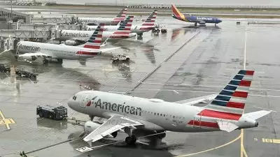 എയര്‍ട്രാഫിക് കണ്‍ട്രോളര്‍മാരുടെ കൂട്ട അവധി; വിമാന സര്‍വീസുകള്‍ വെട്ടിക്കുറച്ച് അമേരിക്കന്‍ ഫെഡറല്‍ ഏവിയേഷന്‍ വിഭാഗം