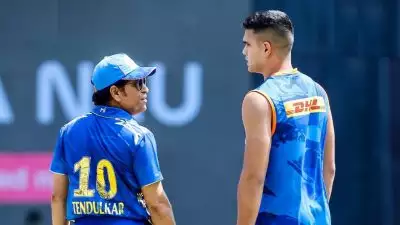IPL 2026: അർജുൻ ടെണ്ടുൽക്കർ മുംബൈ ഇന്ത്യൻസ് വിട്ടു, സച്ചിന്റെ കാര്യത്തിൽ ആരാധകർക്ക് ആശങ്ക