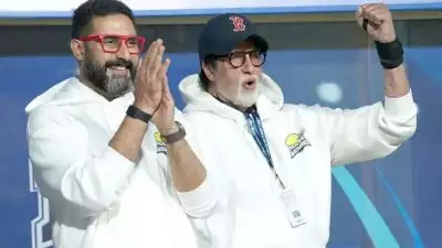 ഇത് ട്രെന്‍ഡോ ഡിസാസ്റ്ററോ? രണ്ട് കൈയ്യിലും വാച്ചുകള്‍ എന്തിന്? വെളിപ്പെടുത്തി അഭിഷേക് ബച്ചന്‍