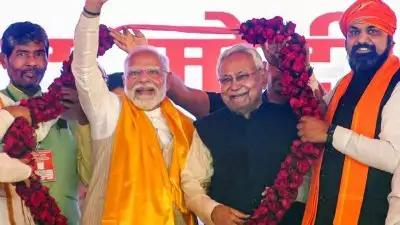 ബിഹാർ തിരഞ്ഞെടുപ്പ്; പോസ്റ്റൽ വോട്ടുകളിൽ ആദ്യ ലീഡ് എൻഡിഎക്ക്