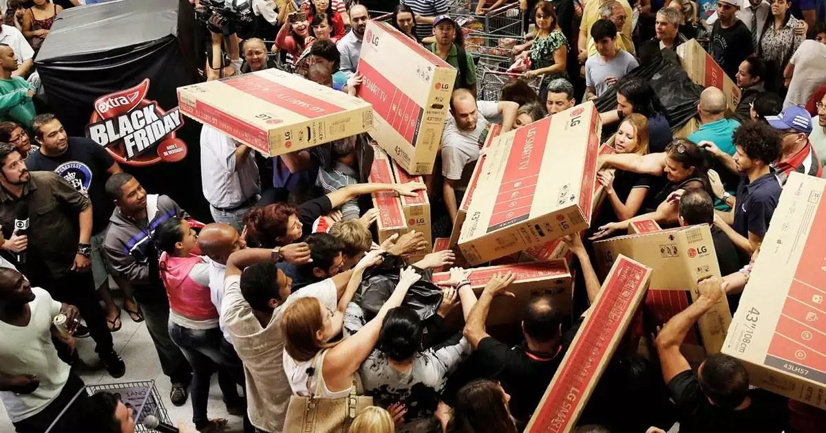 വിലകുറവിനും ഷോപ്പിംഗിനും പേരുകേട്ട ദിവസം; എന്താണ് ഷോപ്പിംഗ് പ്രേമികളുടെ സ്വന്തം 'ബ്ലാക്ക് ഫ്രൈഡേ'?