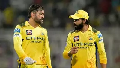 IPL 2026: ജഡേജയുമായി സംസാരിച്ച് ധോണി, കുറുക്കന്റെ കൗശലം കാണിച്ച് റോയൽസ്, അണിയറയിൽ സംഭവിക്കുന്നത്