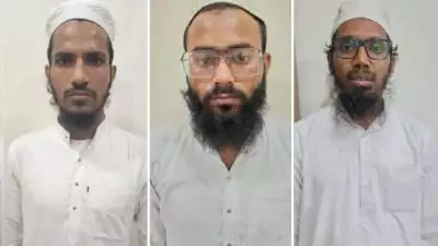 ഐഎസുമായി ചേർന്ന് ഇന്ത്യയിൽ ഉടനീളം സ്ഫോടനങ്ങൾ നടത്താൻ പദ്ധതിയിട്ടു; ഗുജറാത്തിൽ മൂന്നു പേർ പിടിയിൽ