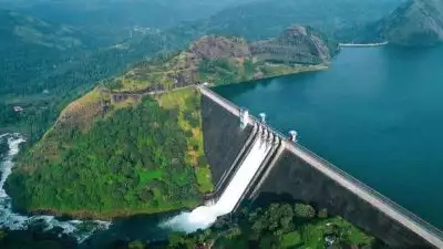 'നിയന്ത്രണം മാറി, സന്ദർശകർക്ക് ഇനി കാൽനടയായി ഇടുക്കി ഡാം ചുറ്റിക്കാണാം'; വിനോദ സഞ്ചാരികളെ സ്വാഗതം ചെയ്‌ത്‌ മന്ത്രി റോഷി അഗസ്റ്റിൻ