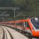 കേരളത്തിന്റെ മൂന്നാം വന്ദേഭാരത് പ്രധാനമന്ത്രി നരേന്ദ്രമോദി ഫ്ലാ​ഗ് ഓഫ് ചെയ്തു; വിവിധ സ്ഥലങ്ങളിലേക്കുള്ള നിരക്കുകൾ ഇങ്ങനെ