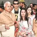 'എല്ലാ പ്രശ്നങ്ങൾക്കും കാരണം തേജസ്വിയുടെ രാഷ്ട്രീയ ഉപദേശകനും രാജ്യസഭ എംപിയുമായ സഞ്ജയ്‌ യാദവ്'; ലാലുപ്രസാദ് യാദവിൻ്റെ രണ്ട് പെൺമക്കൾ കൂടി വീട്‌വിട്ടു