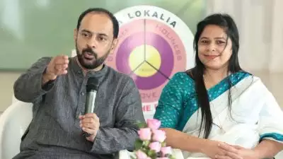 'ടിവിയുടെ സെറ്റ് അപ് ബോക്സ് കൊണ്ട് തലക്കടിച്ചു, കയ്യിൽ കടിച്ചു'; കുടുംബ തർക്കം തീർക്കുന്നതിനിടെ തമ്മിലടിച്ച് മോട്ടിവേഷൻ ദമ്പതികൾ, കേസെടുത്ത് പൊലീസ്