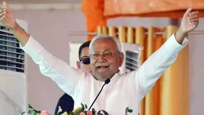 ബിഹാറിൽ എൻഡിഎക്ക് ഭരണത്തുടർച്ച? ലീഡ് നില കേവല ഭൂരിപക്ഷം പിന്നിട്ടു, പിന്നാക്ക മേഖലയിലും ലീഡ്