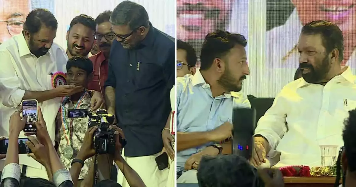 സംസ്ഥാന സ്കൂൾ ശാസ്ത്രമേള: മന്ത്രിമാർക്കൊപ്പം വേദി പങ്കിട്ട് രാഹുൽ മാങ്കൂട്ടത്തിൽ, ബിജെപി കൗൺസിലർ വേദിയിൽനിന്ന് ഇറങ്ങിപ്പോയി