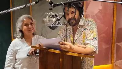 അതെ, സാക്ഷാല്‍ മമ്മൂക്ക തന്നെ.. വലുത് എന്തോ വരാനിരിക്കുന്നുണ്ട്..; ഡബ്ബിങ് ചിത്രങ്ങളുമായി രേവതി