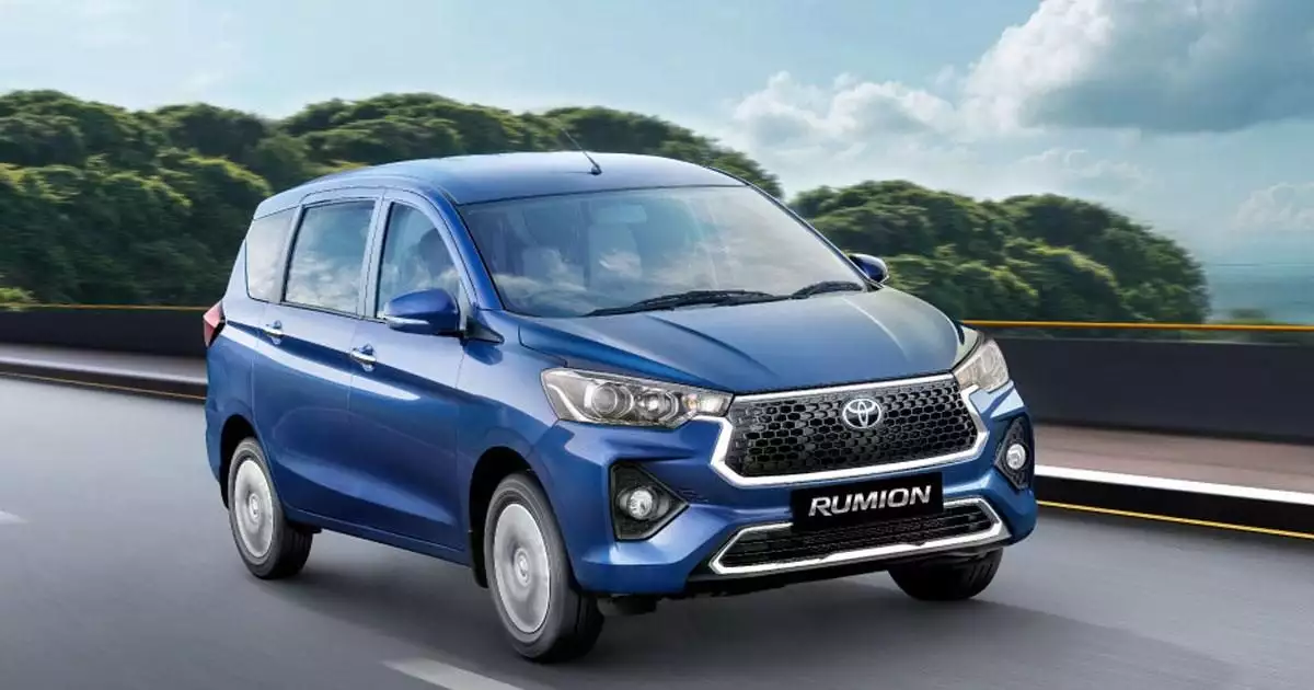 26 കി.മീ മൈലേജ്; ഈ 7-സീറ്റര് ടൊയോട്ട ഇത്ര കുറഞ്ഞ വിലയിലോ?