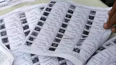 'യാതൊരു വിട്ടുവീഴ്ചയുമില്ല'; എസ്ഐആർ സമയക്രമത്തിൽ മാറ്റമില്ലെന്ന് തിരഞ്ഞെടുപ്പ് കമ്മീഷന്‍, ഡിസംബർ നാലിനകം എന്യൂമറേഷൻ ഫോം സ്വീകരിക്കൽ പൂർത്തിയാക്കണമെന്ന് നിർദ്ദേശം