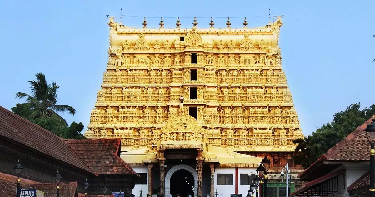 പത്മനാഭ സ്വാമി ക്ഷേത്രത്തിലെ സ്വർണം കാണാതായ സംഭവം; ജീവനക്കാരെ നുണപരിശോധന നടത്താൻ കോടതി ഉത്തരവ്